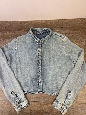 Bershka Denim Cropped Jacket Acid Wash Snap Front Top Size M